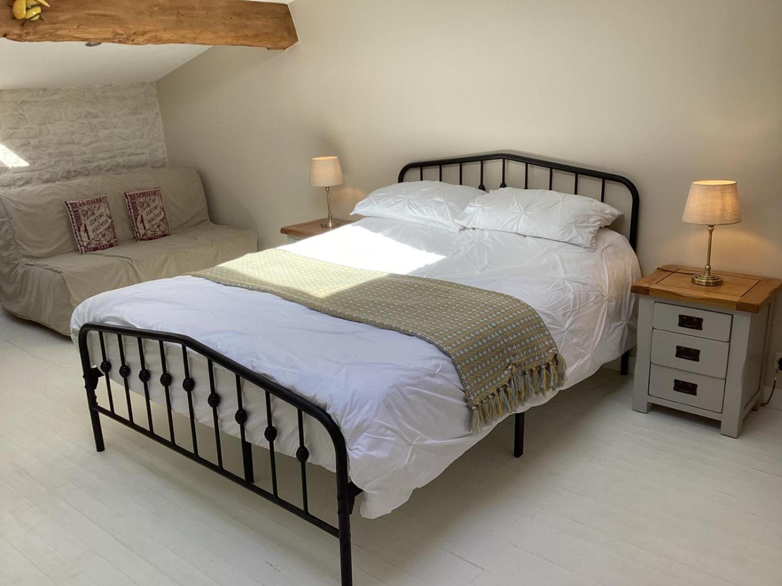 Paizay-Naudouin-Embourie La Ruche Bed & Breakfast エクステリア 写真